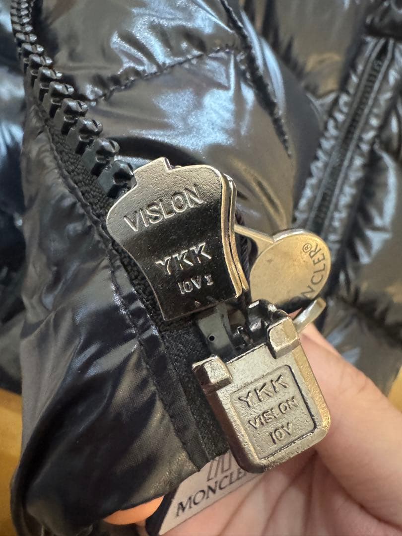 MONCLER ダウンベスト
