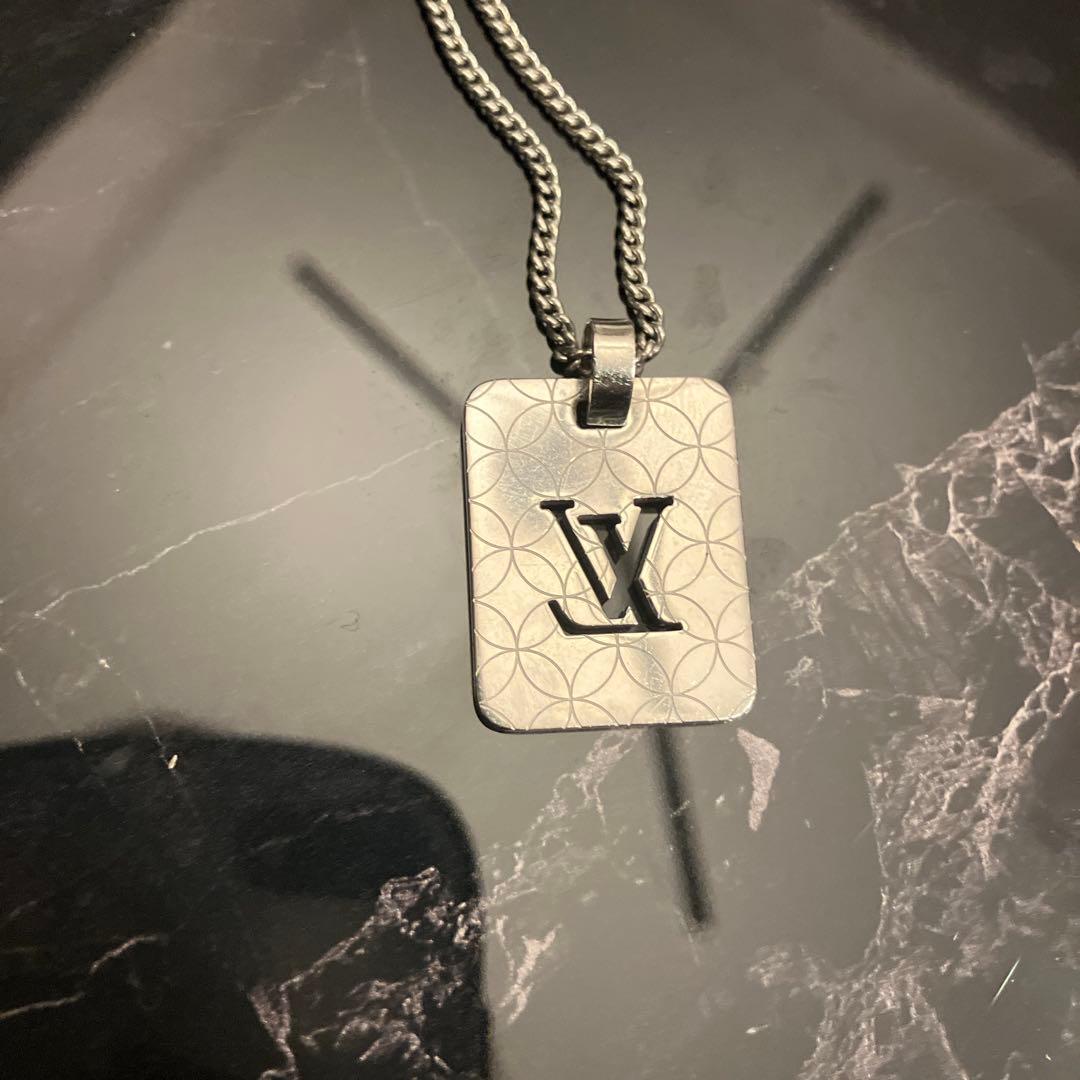 LOUIS VUITTON ルイヴィトン パンダンティフ シャンゼリゼ