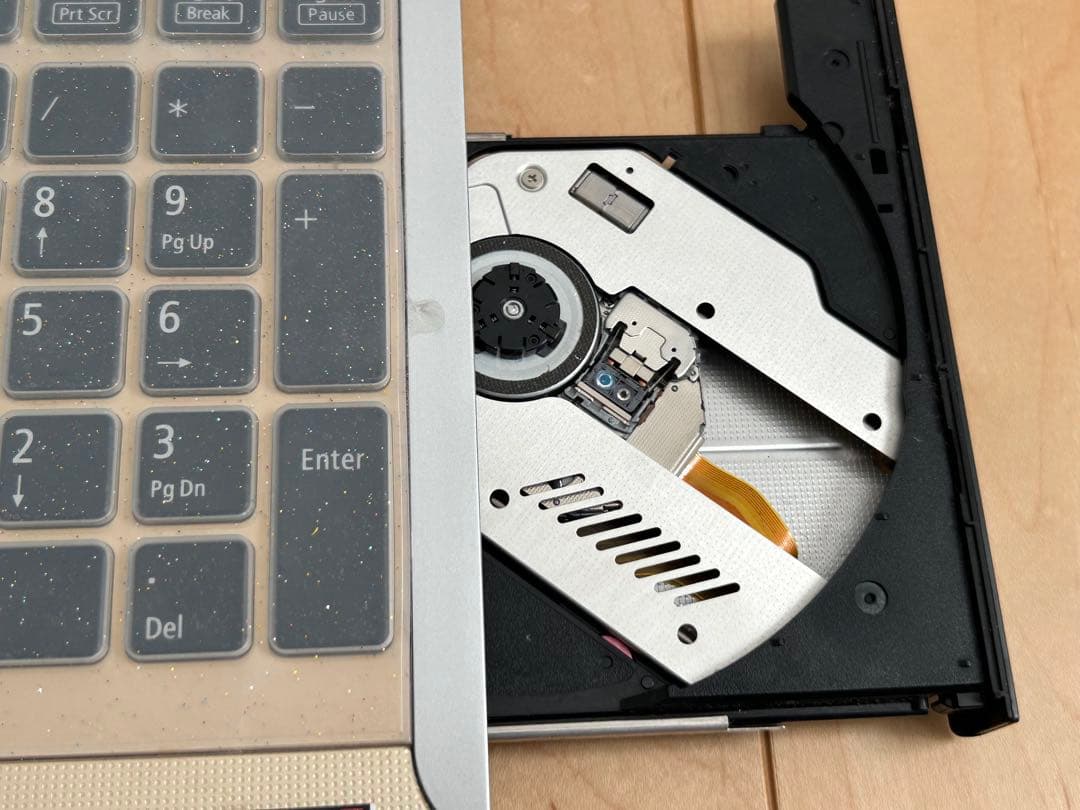 NEC ノートPC Corei7 8GBメモリー 500GB SSD オフィス