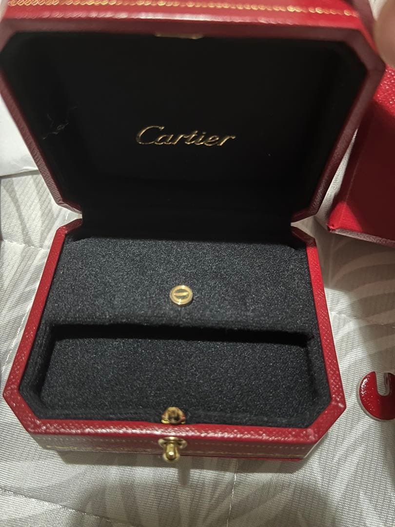 カルティエ　ラブ　LOVE シングルピアス　K18 イエローゴールド　片耳