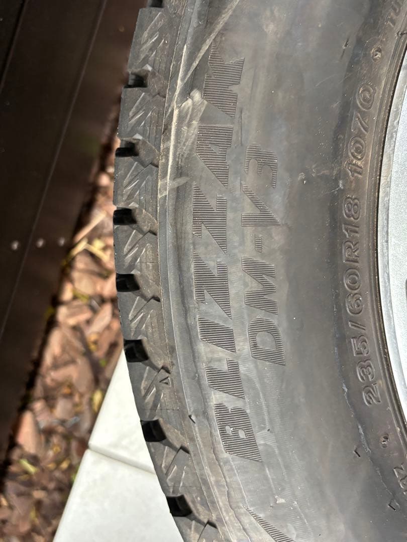 現行レクサスNXスタッドレス18インチタイヤ・ホイール4本 セット