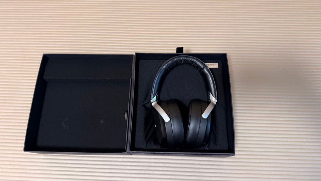 SONY MDR-Z7 有線ヘッドホン