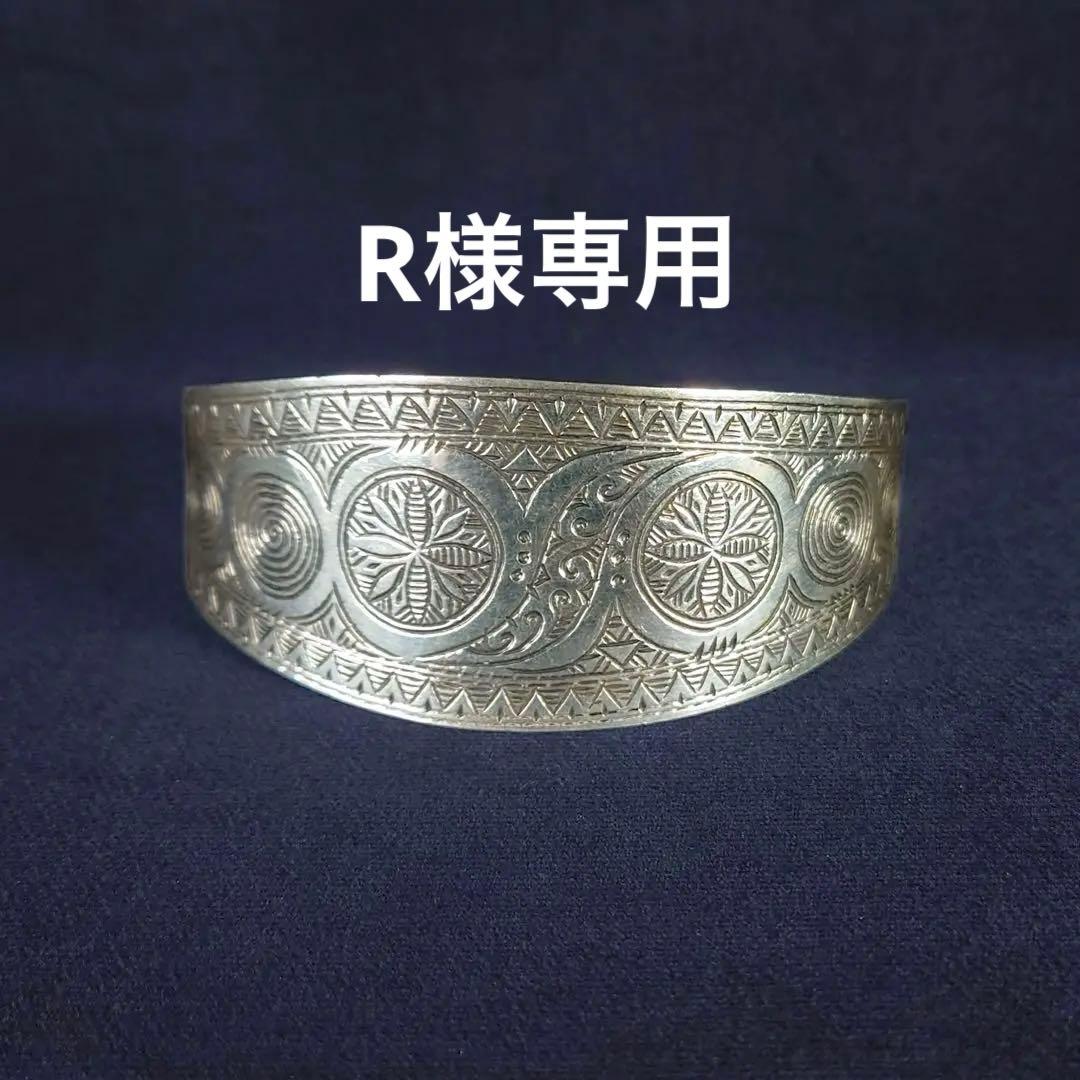 【モロッコ直輸入】トゥアレグ族　高純度シルバーバングル