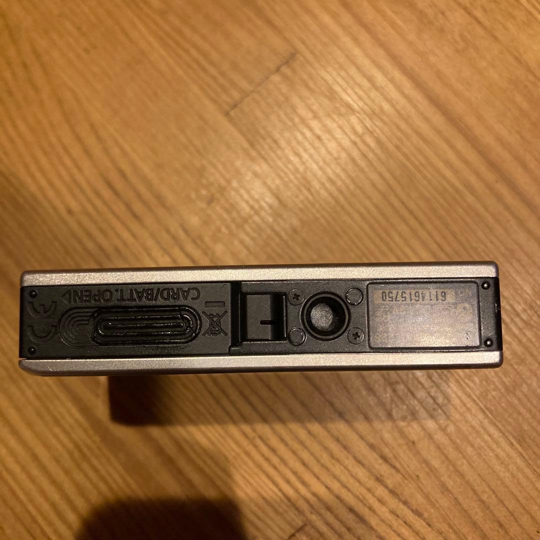 CANON　キャノン　IXY イクシーDIGITAL　カメラ　ジャンク出品