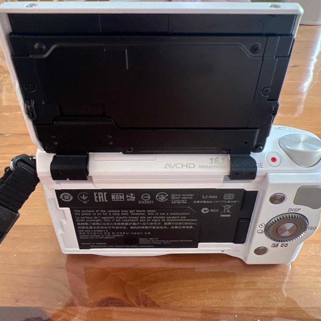 SONYデジタルカメラ　NEX-5 デジカメ