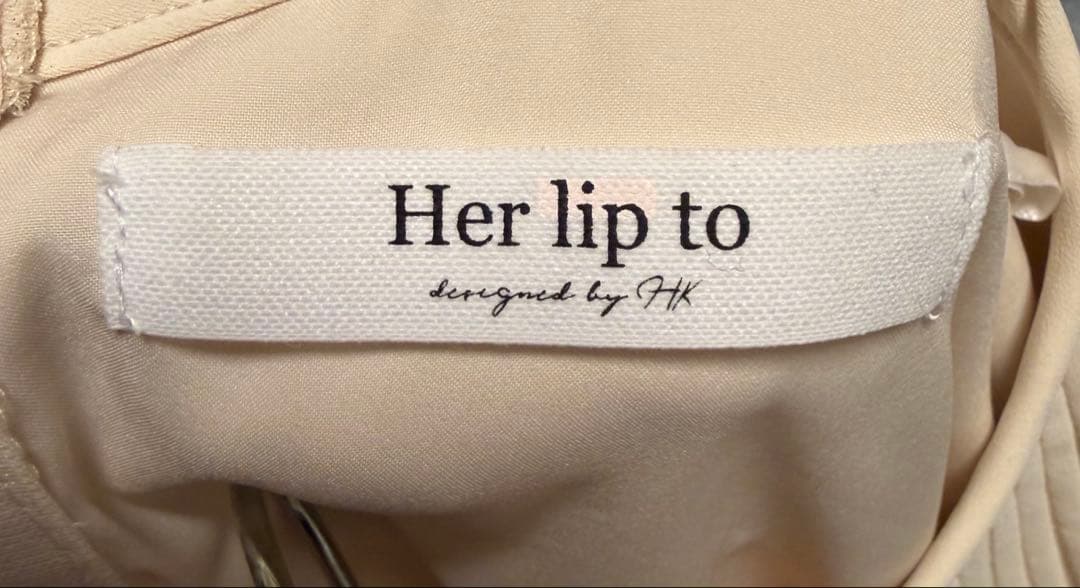 ワンピース herlipto RosalineLace Trimmed Dress