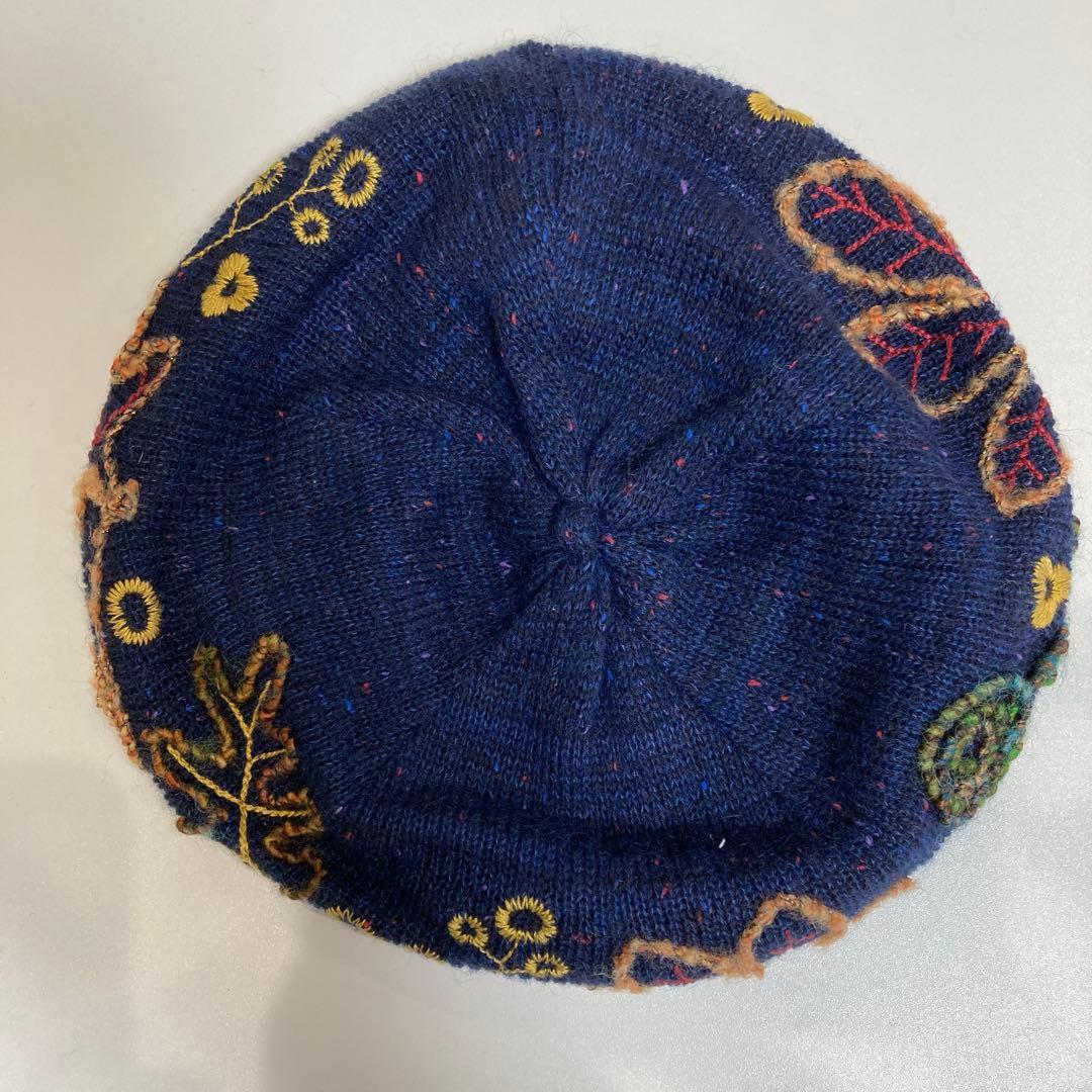 専用　M＆KYOKO マサキキョウコ　刺繍入りネイビーのニット帽