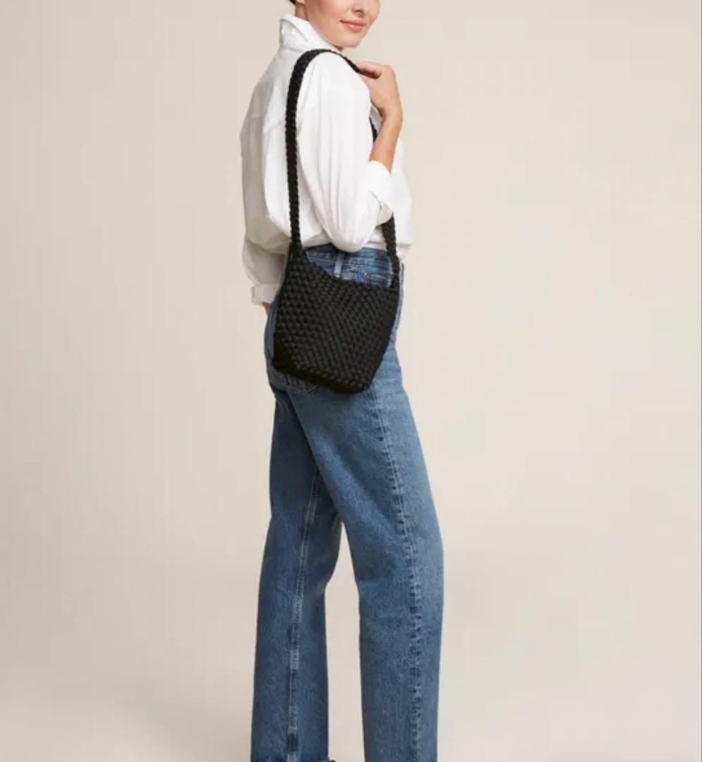 ♥️新品未使用♥️ NAGHEDI ナゲディ クロスボディバッグ ショルダー 軽量