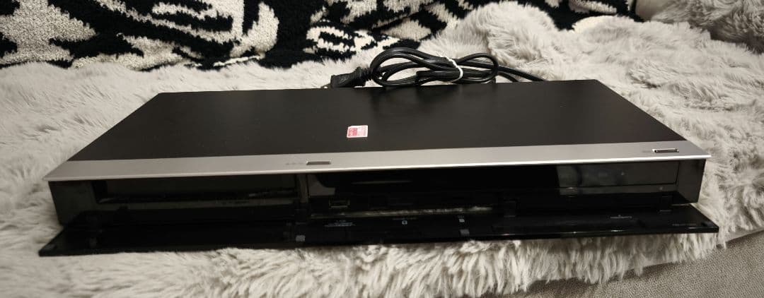 《3番組同時録画》FUNAI フナイ ブルーレイレコーダー FBR-HT1000