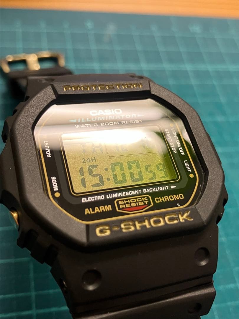 CASIO G−SHOCK DW−5600E ゴールド液晶