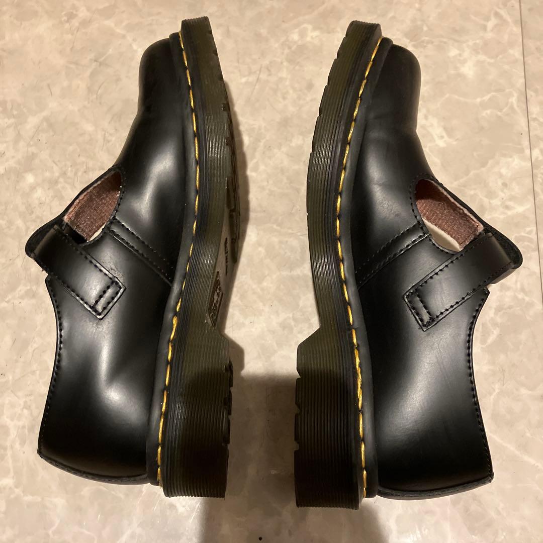 Dr. Martens 黒 ストラップシューズ