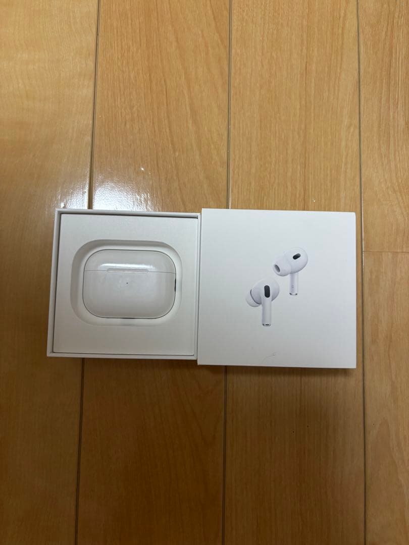 Airpods pro2 Lightningタイプ【正規品】