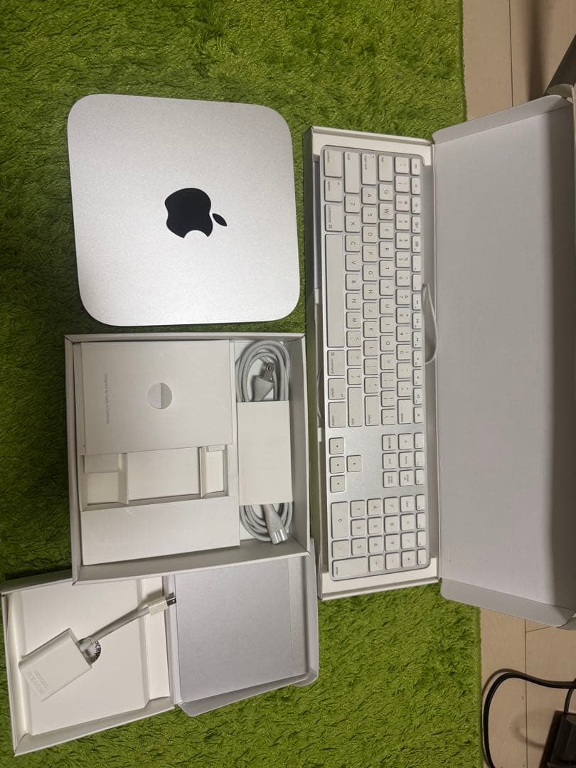Mac mini A1347 トラックパッドキーボードVGAアダプタ付