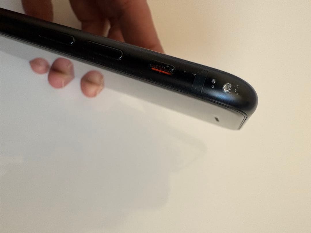 Apple iPhone SE (第3世代) 128GB