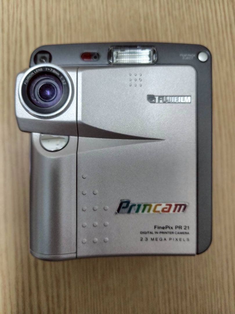 富士フイルム 「FinePix PR21」