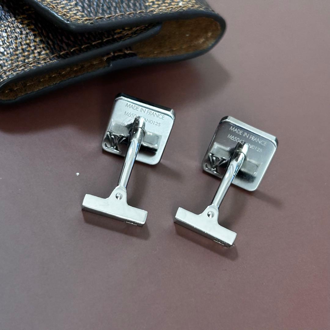 ルイヴィトン　カフスボタン