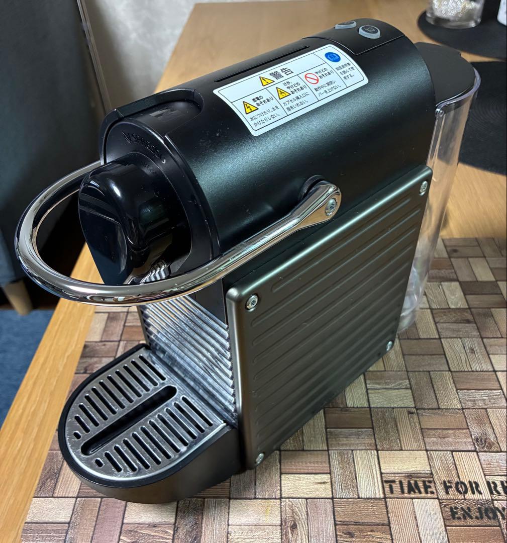 ネスプレッソ　エスプレッソマシン　ピクシーⅡ C61 2022年製