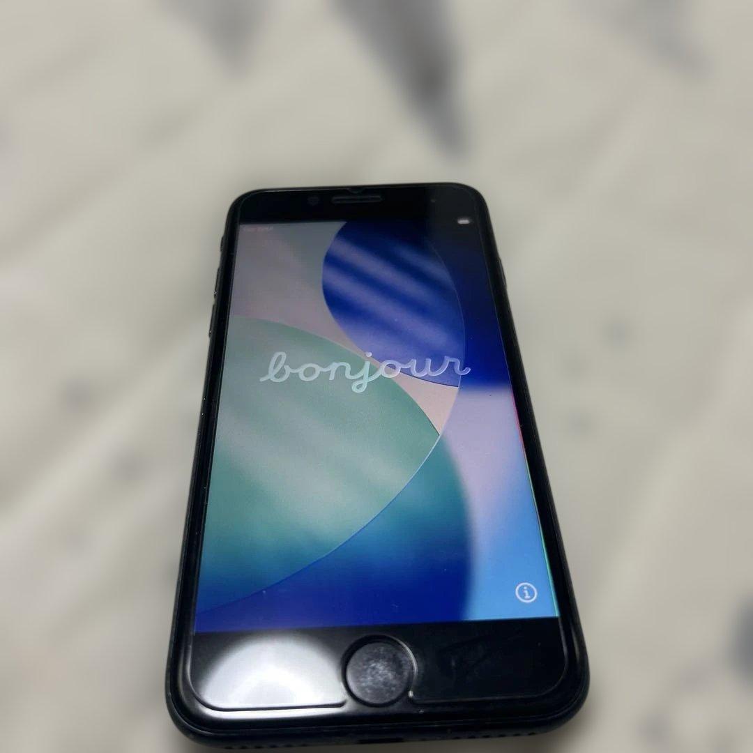 Apple iPhone SE 第3世代64gb ブラック 本体