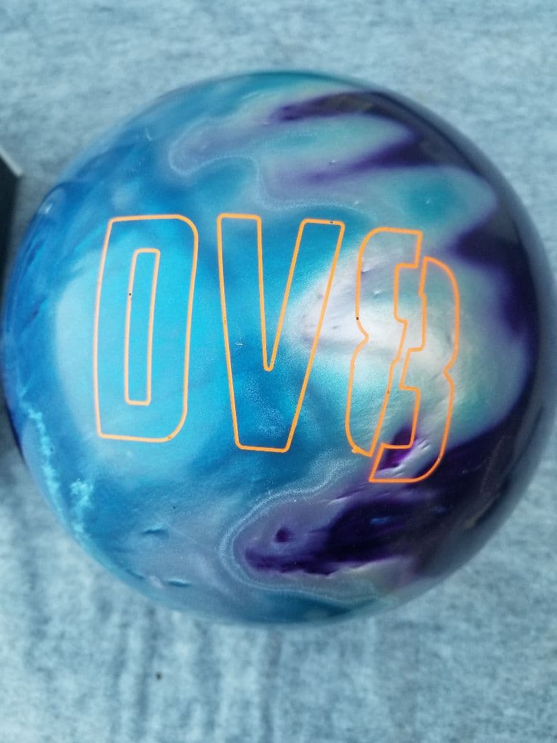 DV8 INTIMIDATOR PEARLボウリングボール 新品未使用 最終値下