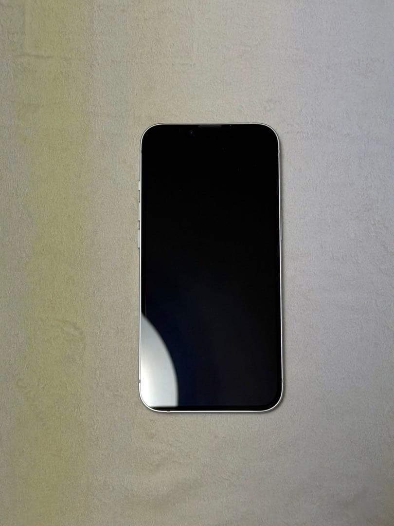 Apple iPhone 13 ホワイト 66% 初期化済み