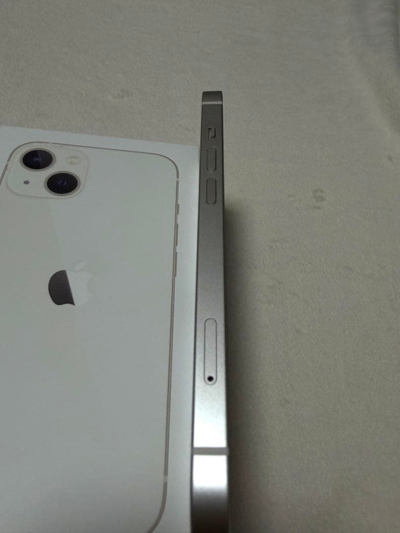 Apple iPhone 13 ホワイト 66% 初期化済み