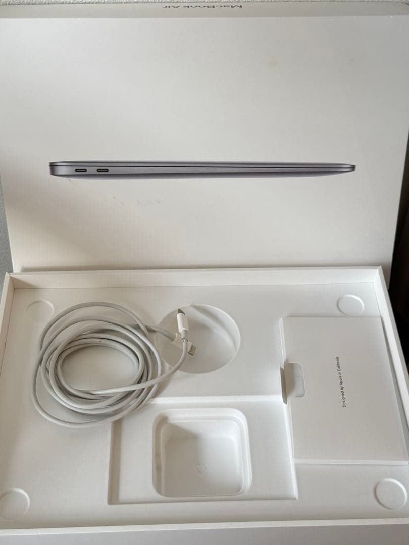 【値下げ中】MacBook Air 13インチ M1 8GB/256GB