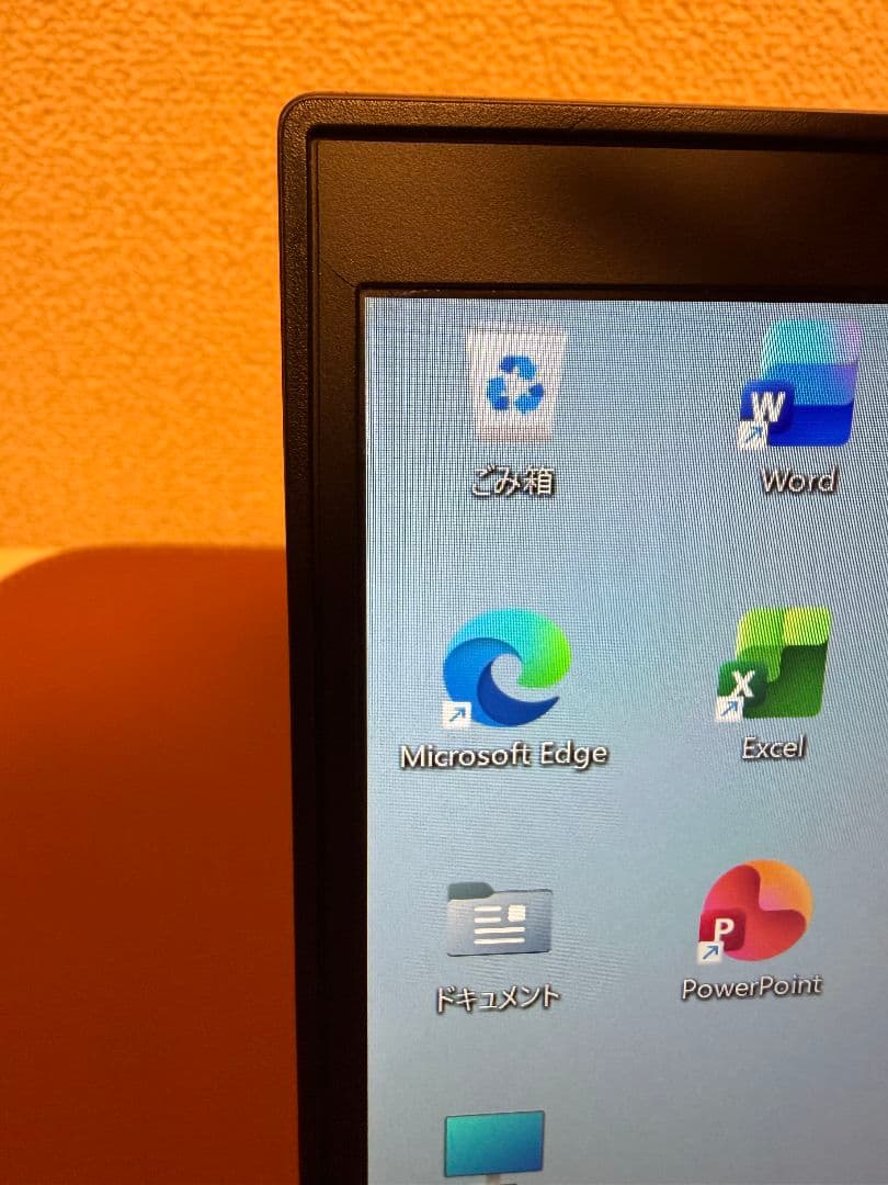 Windowsノート本体 NEC VKV18G-9 i7 10510u 16G-512G