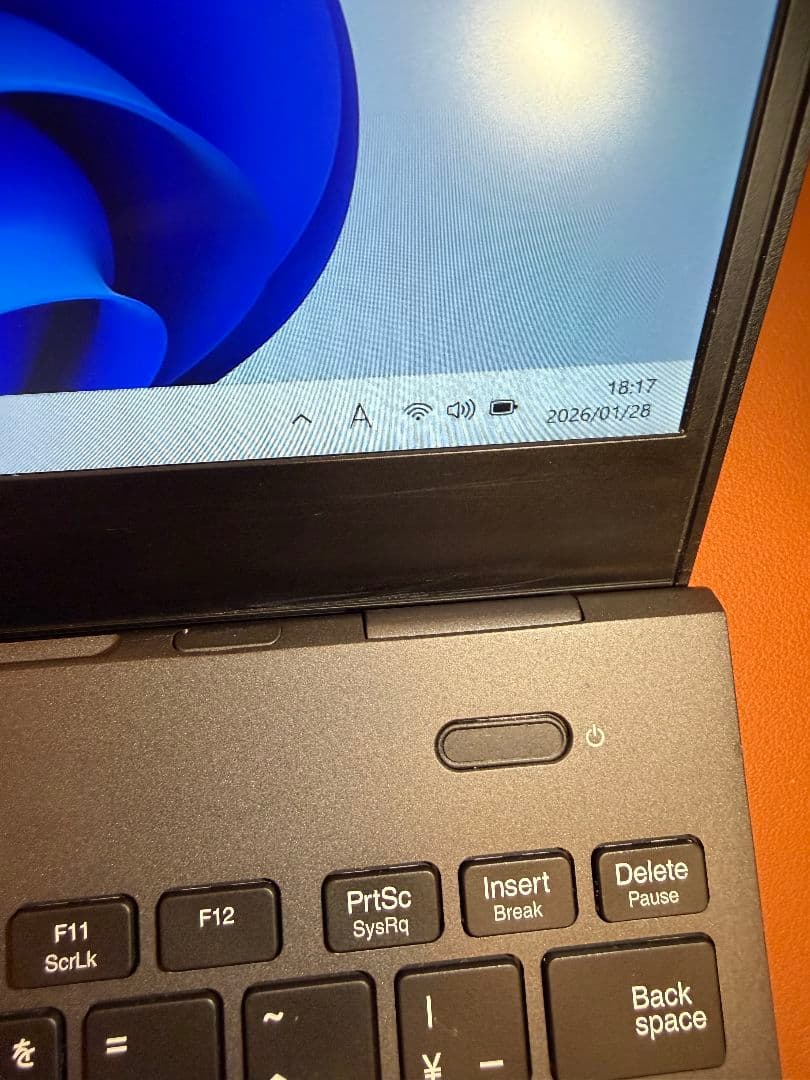 Windowsノート本体 NEC VKV18G-9 i7 10510u 16G-512G