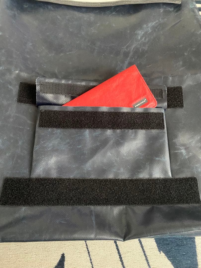 専用　FREITAG メッセンジャーバッグ 中型 赤/青/白