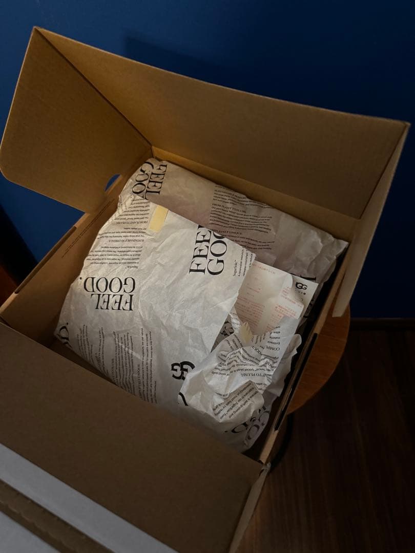 新品未使用　UGG ピンクファー厚底サンダル