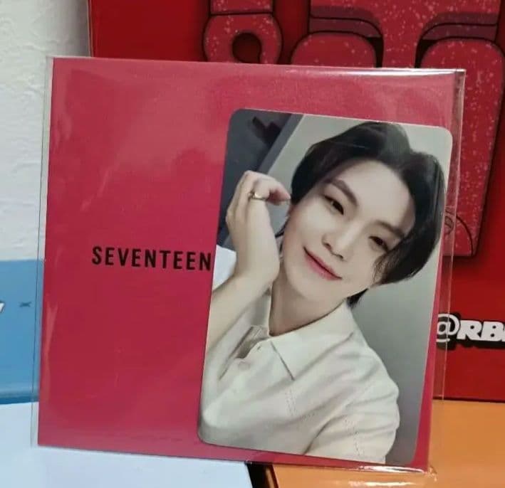 SEVENTEEN ウジ　ベアブリック400%　トレカ　セブチ