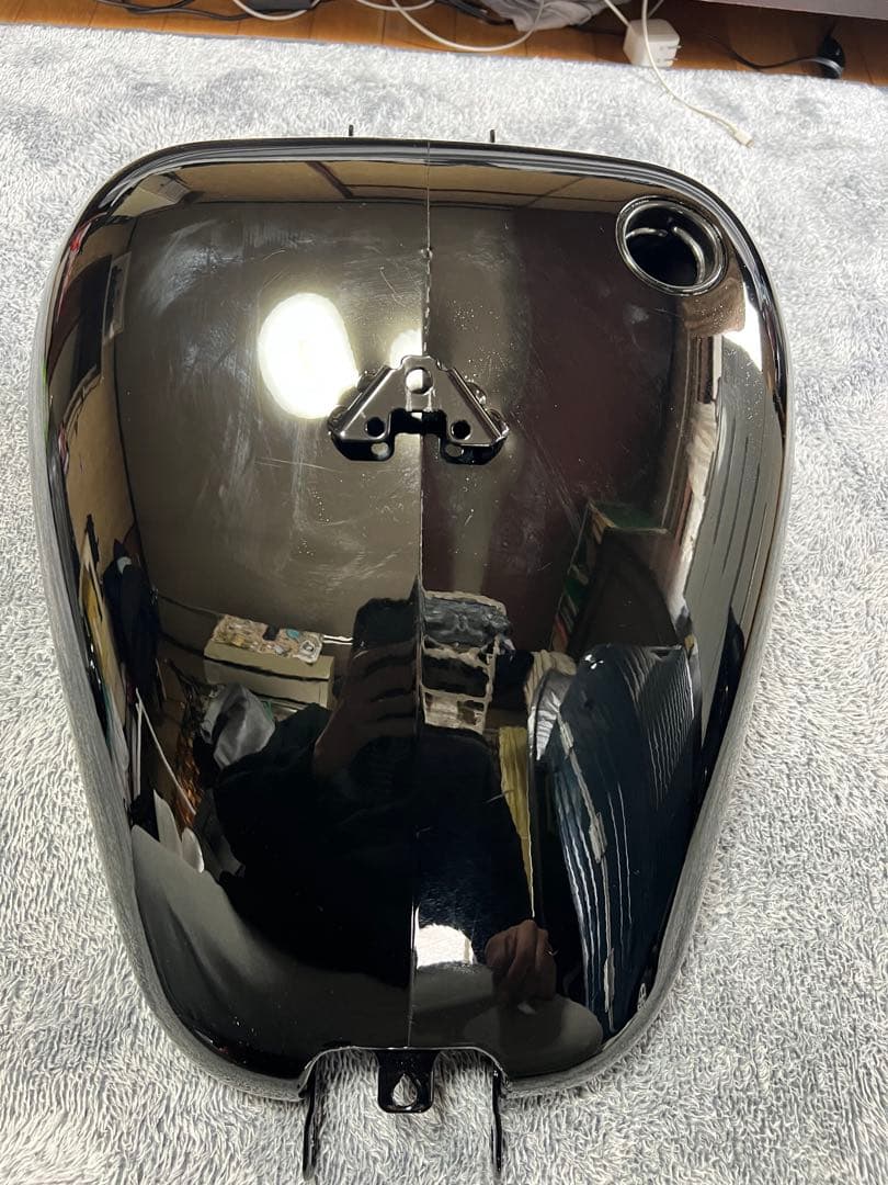 ハーレー　ブレイクアウト2023 純正タンク