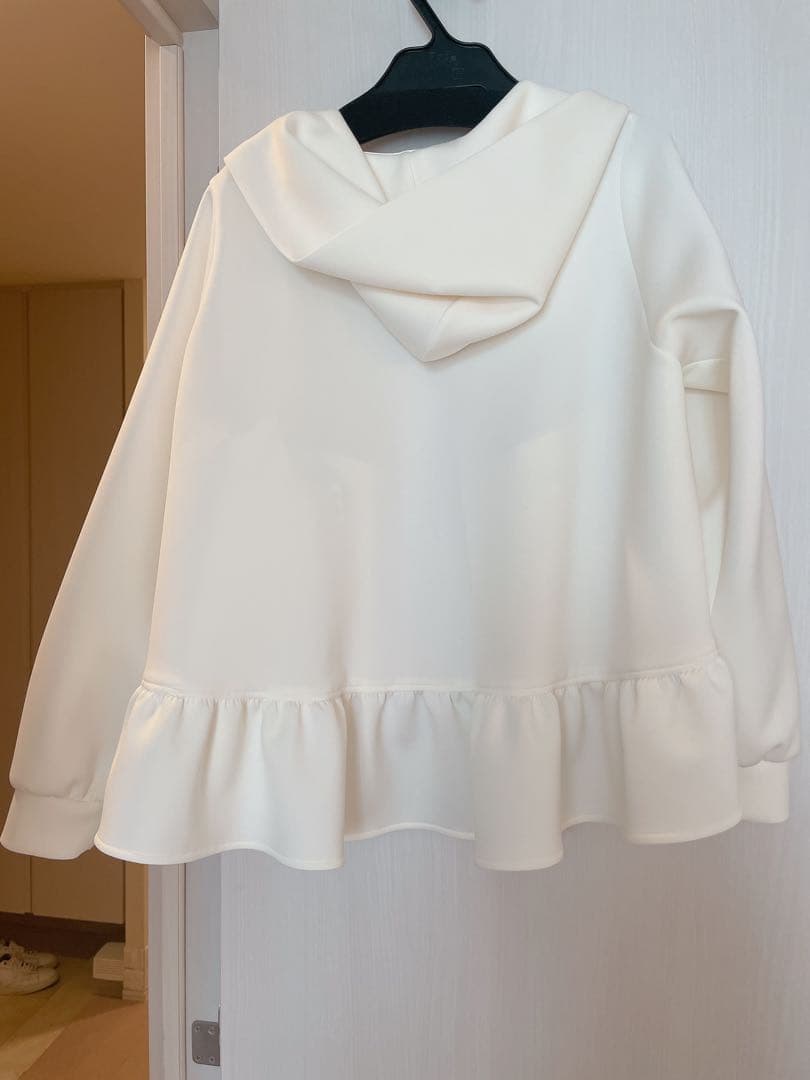 m*9様 アナイ　ダブル　ジャージーパーカー　フリルパーカー