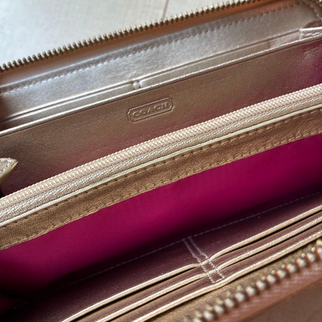 マッシーさま専用☆新品レア☆COACH☆ホースアンドキャリッジラウンドファスナー