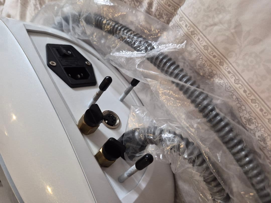 【韓国製】HIFU美容機器 中古美品｜カートリッジ交換不要｜動作確認済