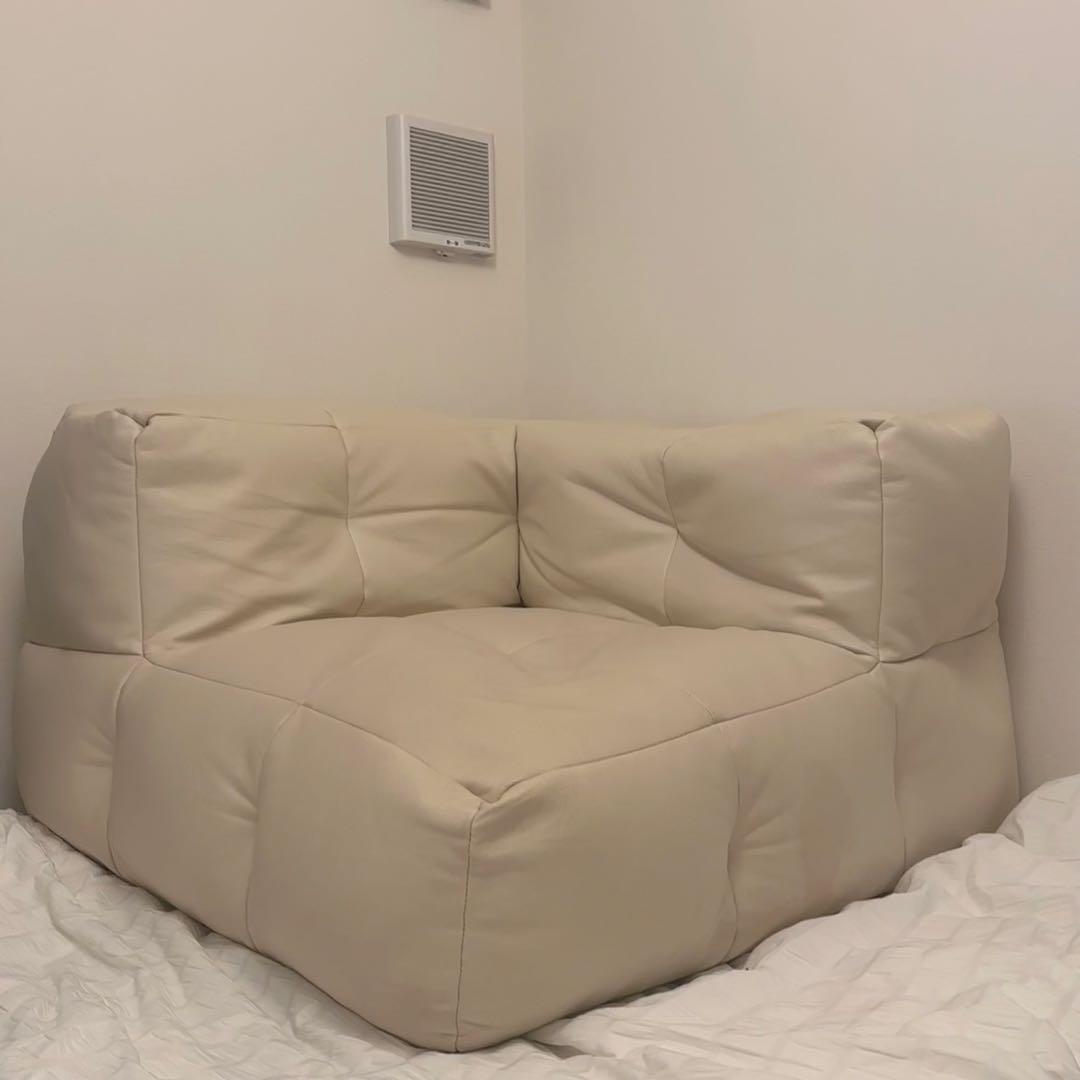クリーム色 ビーズクッションソファ