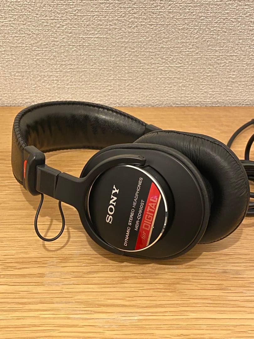 MDR-CD900ST 密閉型スタジオモニターヘッドホン