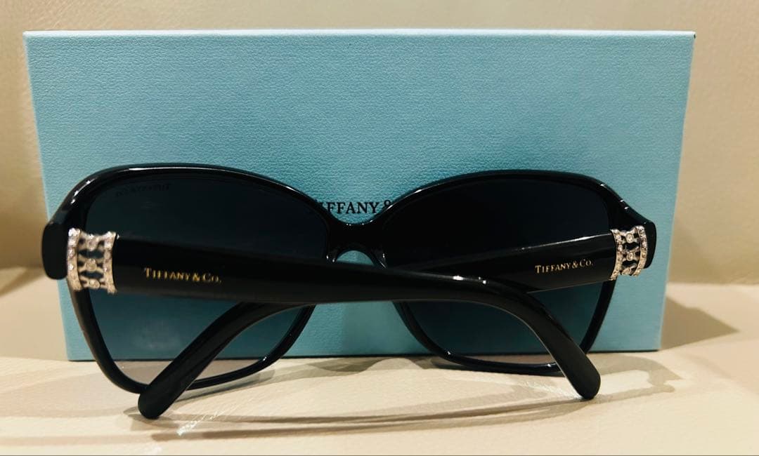 Tiffany & Co. ティファニー　サングラス　ストーン付き