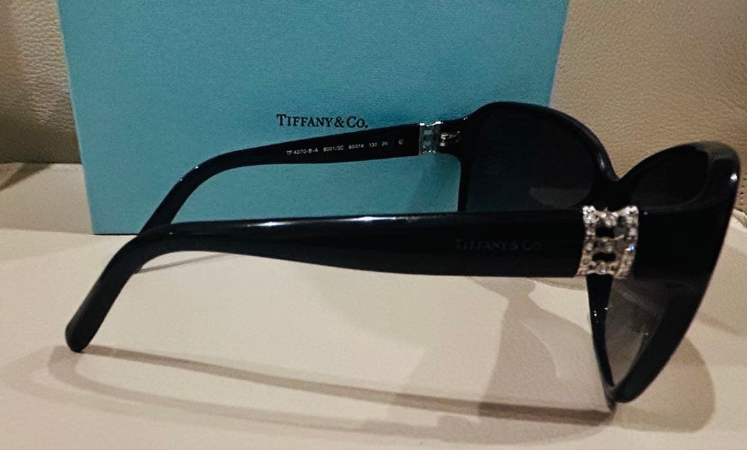 Tiffany & Co. ティファニー　サングラス　ストーン付き