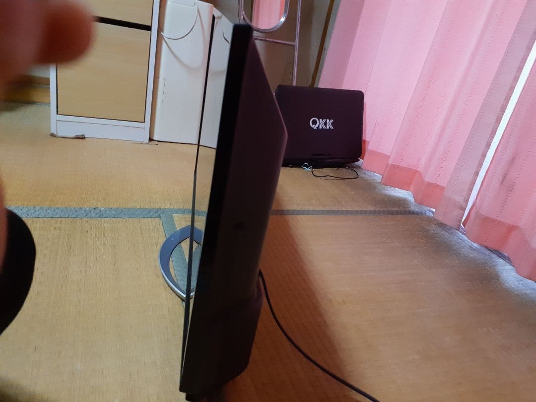 SHARP　AQUOS 液晶ハイビジョンテレビ 　LC32-W5 　2018年