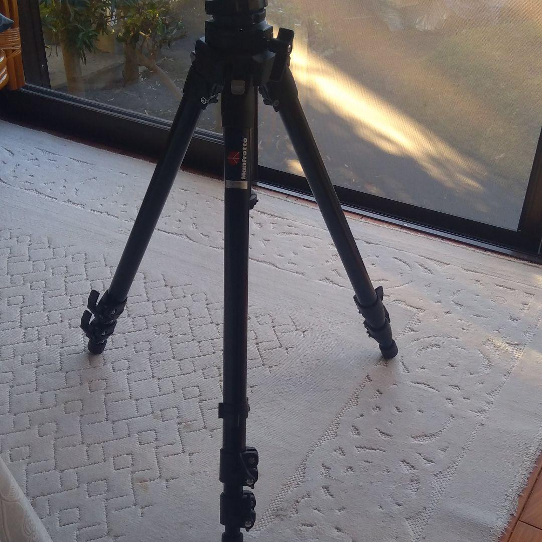 マンフロット大型三脚　055CB