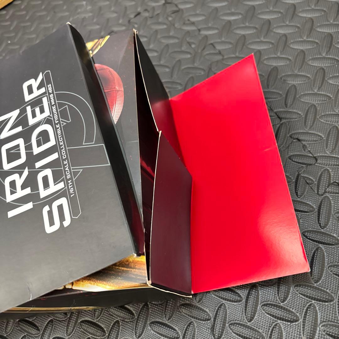 ホットトイズ　アイアン・スパイダー スパイダーマン　マーベル