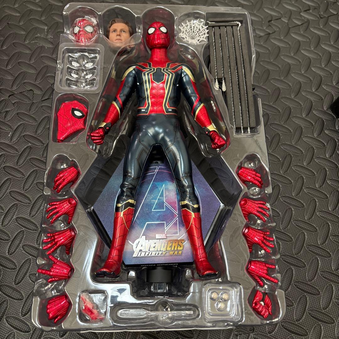 ホットトイズ　アイアン・スパイダー スパイダーマン　マーベル