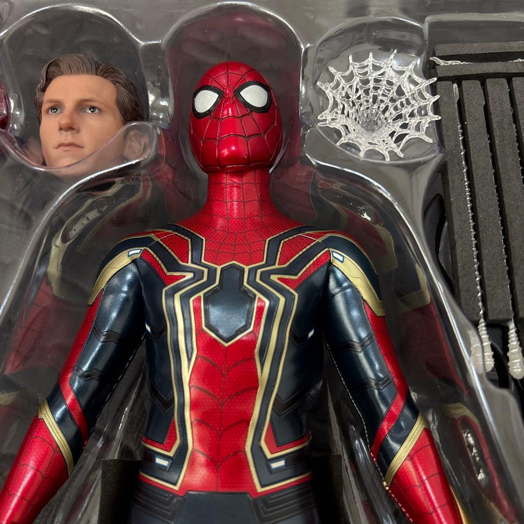 ホットトイズ　アイアン・スパイダー スパイダーマン　マーベル