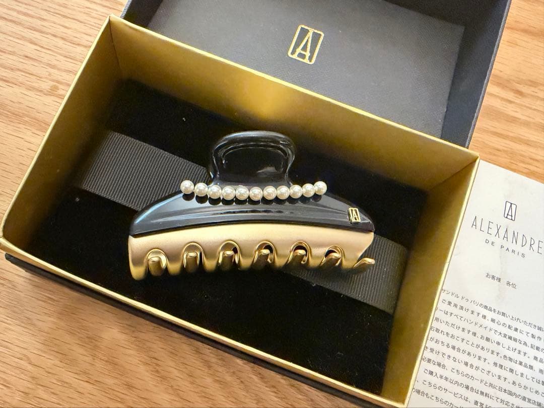 アレクサンドルドゥパリ　ヴァンドームクリップ　パール　ブラック　Mサイズ