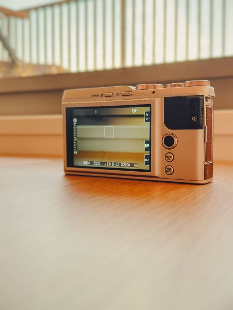 Fujifilm XF10 シャンパンゴールド 本体のみ