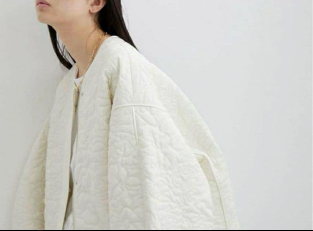 美品♪　ADAM ET ROPE' FEMME 　アートキルティングブルゾン