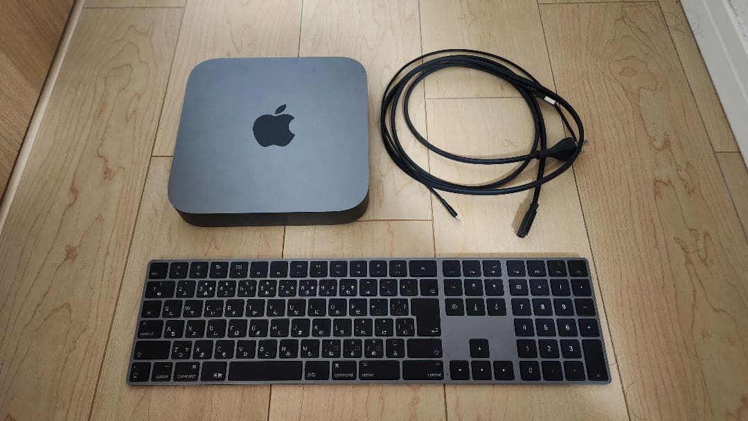 Macデスクトップ Mac mini2018 + Magic Keyboard