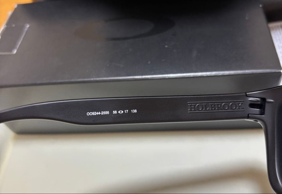 OAKLEYオークリー✨HOLBROOK サングラス【レンズ傷アリ】