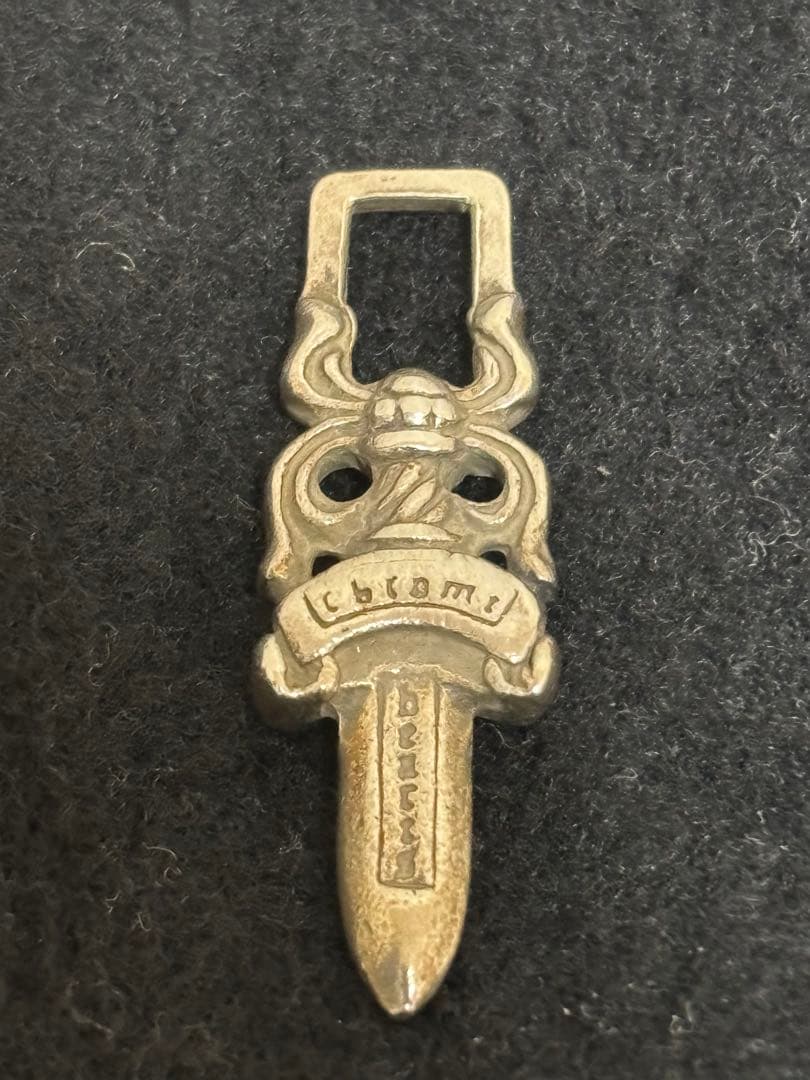 今月限定！値下げ中 クロムハーツ　CHROMEHEARTS ダガージップチャーム